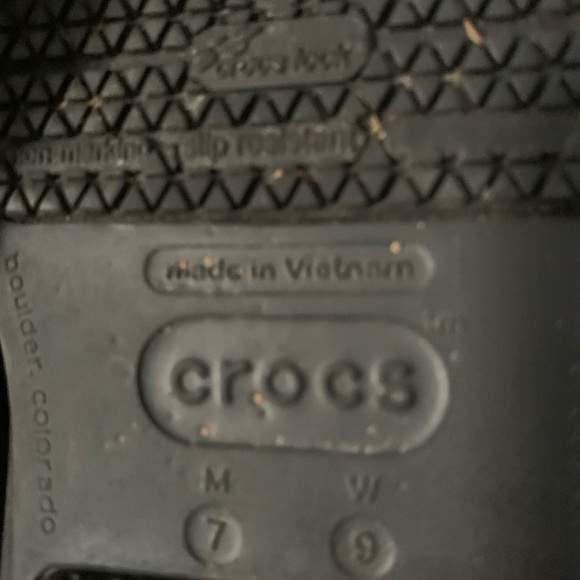 Crocs shoes for women’s - Picture 5 of 5
